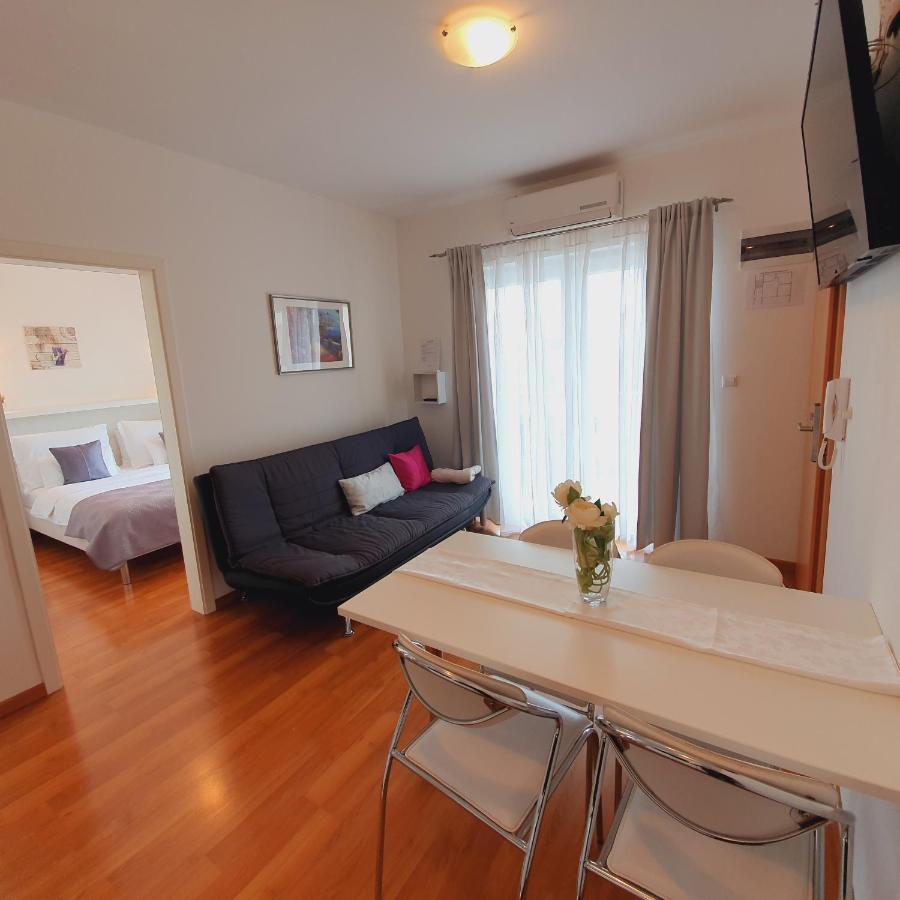 Apartments Marti Муртер Екстериор снимка