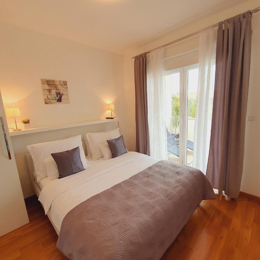 Apartments Marti Муртер Екстериор снимка