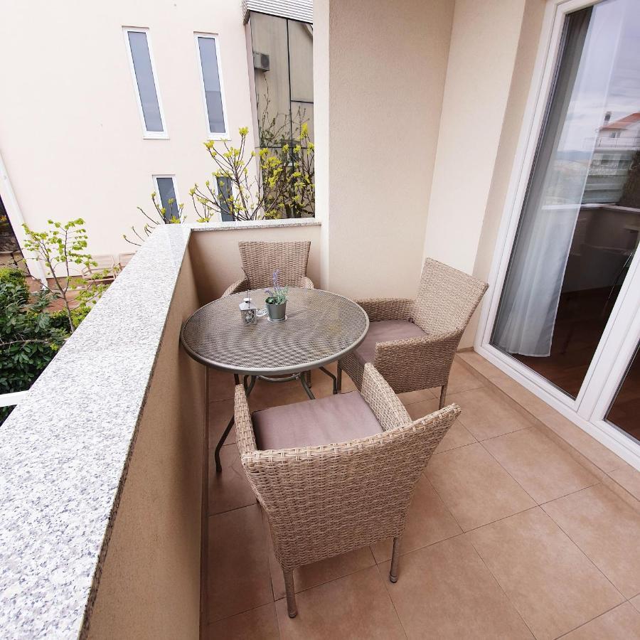 Apartments Marti Муртер Екстериор снимка