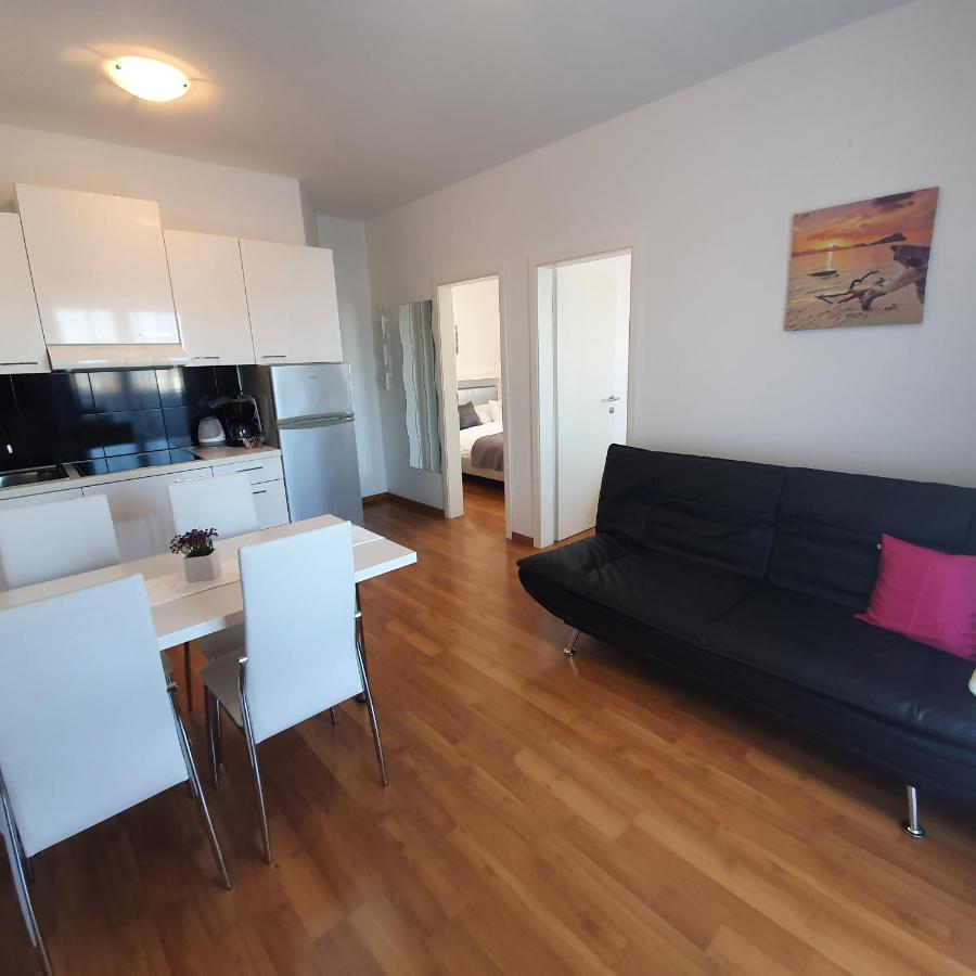 Apartments Marti Муртер Екстериор снимка