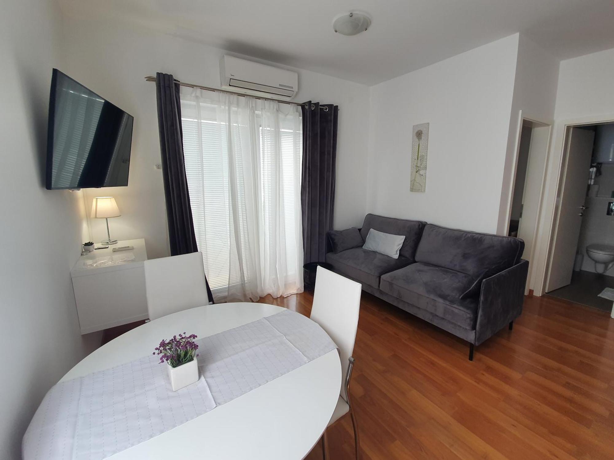 Apartments Marti Муртер Екстериор снимка
