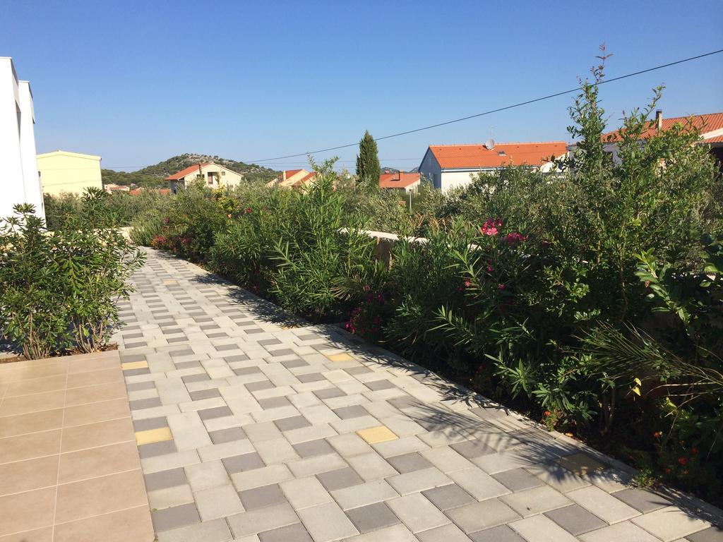 Apartments Marti Муртер Екстериор снимка